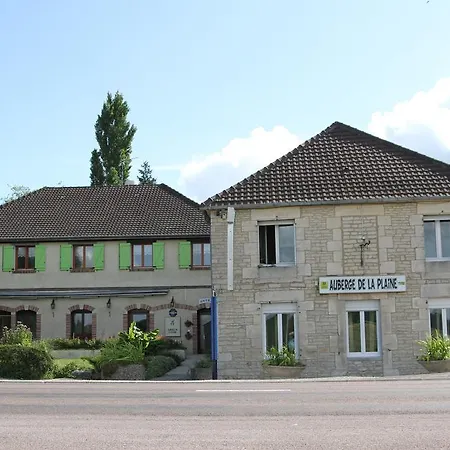 Logis De La Plaine Hotel 2*