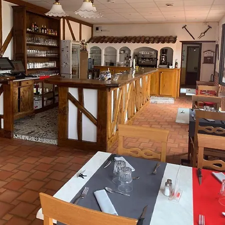 Logis De La Plaine Hotel