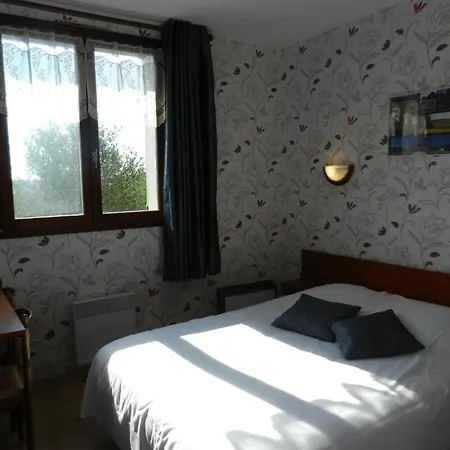 Logis De La Plaine Hotel