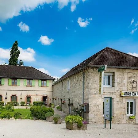 Hotel Logis De La Plaine 2*