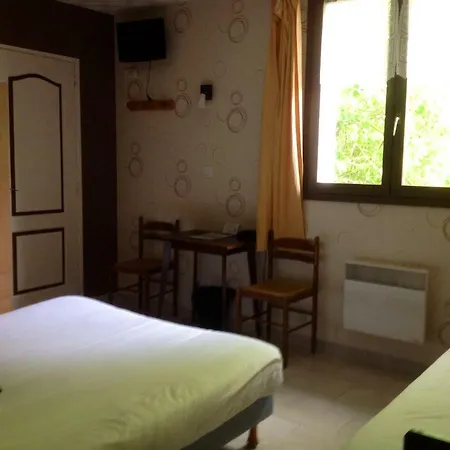Logis De La Plaine Hotel La Rothière
