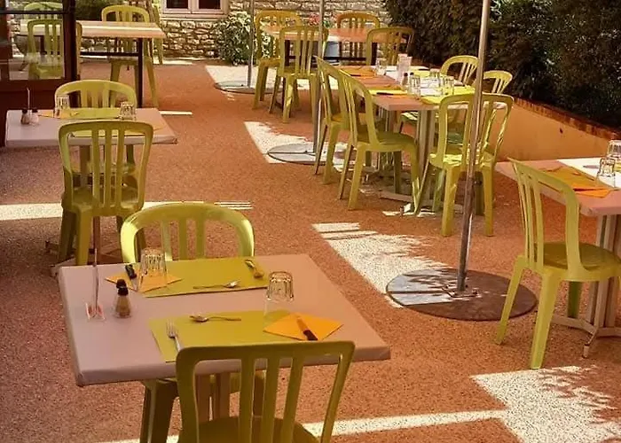 Logis De La Plaine 2* La Rothière