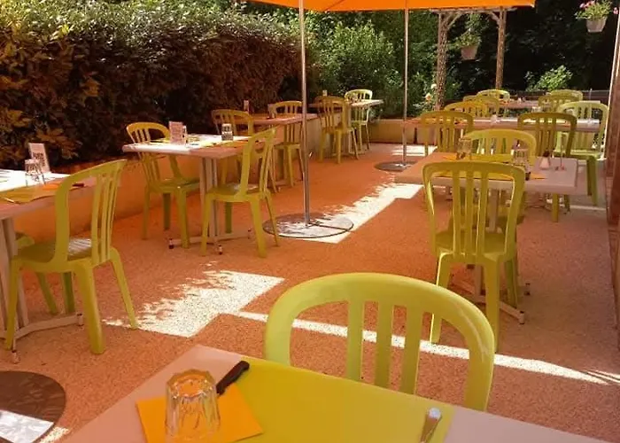 Logis De La Plaine 2*